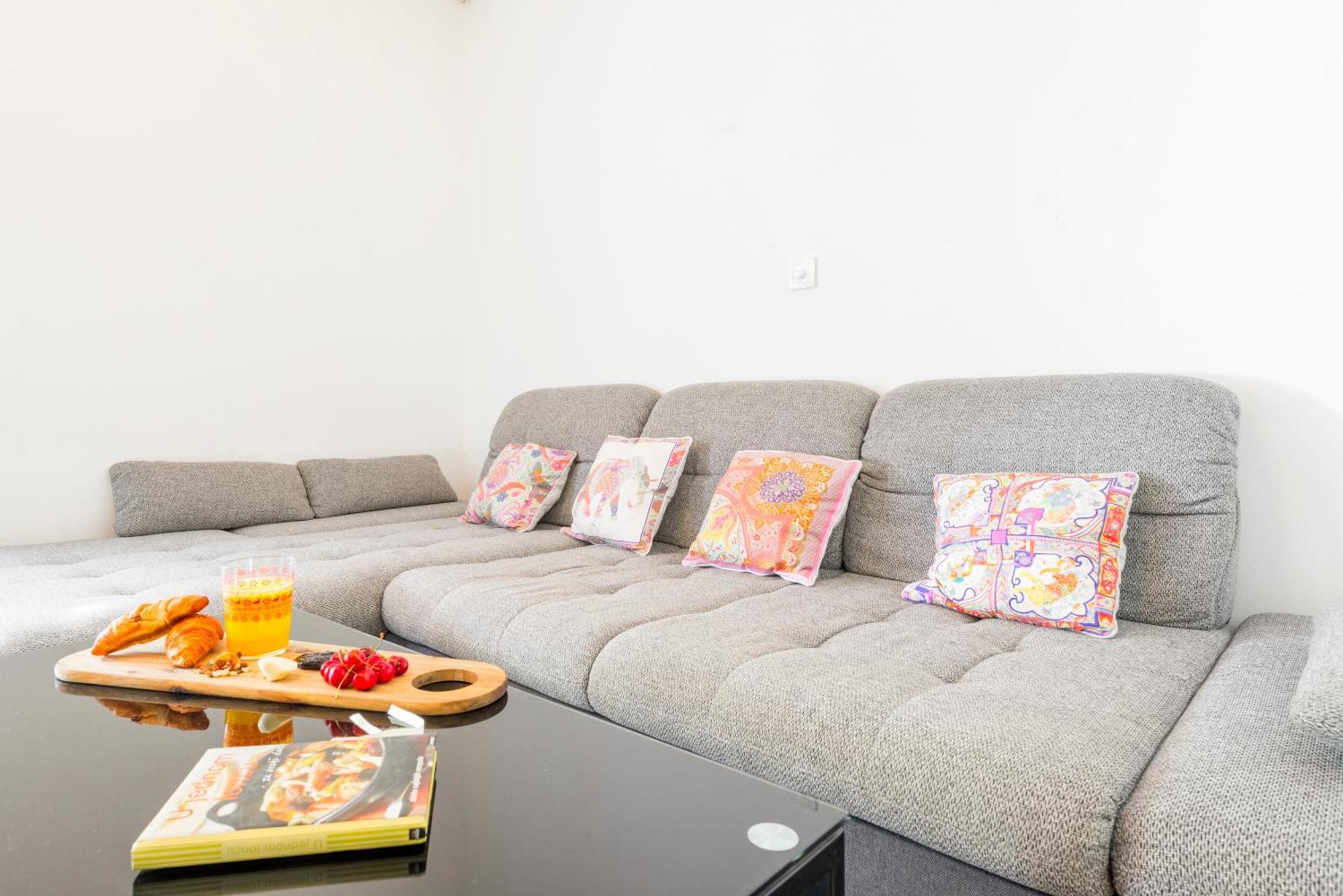 Alena Luxury Apartment With Jacuzzi สปลิท ภายนอก รูปภาพ